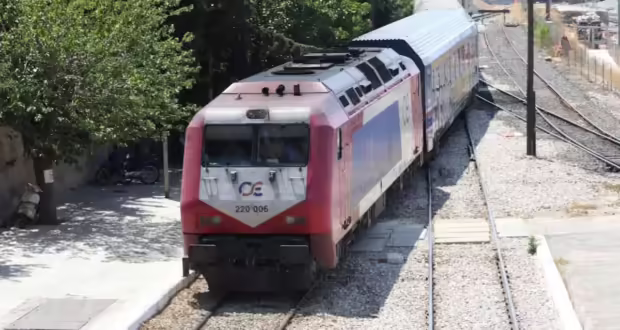 Έρχεται νέα πλατφόρμα που θα «βλέπει» την πορεία των τρένων – Τι είπε ο Κωνσταντίνος Κυρανάκης στη Βουλή
