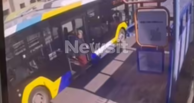 Κορωπί: Προφυλακιστέος ο άνδρας με το κατσαβίδι – «Με προκάλεσαν»