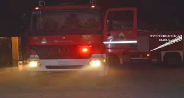 Θεσσαλονίκη: Παρανάλωμα του πυρός αυτοκίνητο στη Μοναστηρίου