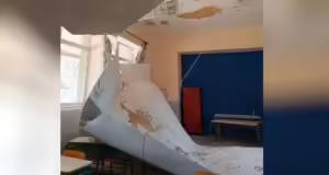 Μεσσηνία: Κατέρρευσε τμήμα οροφής σε τάξη δημοτικού σχολείου στα Φιλιατρά – Είχαν γίνει εργασίες συντήρησης μέσα στο Πάσχα