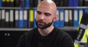 Χρήστος Μάστορας: «Επιτάχυνε απότομα με ελιγμό κατά πάνω μου» λέει ο αστυνομικός που τον σταμάτησε για αλκοτέστ
