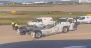 «Γολγοθάς» για 180 επιβάτες της Volotea σε πτήση από Αθήνα για Βενετία: Η λακκούβα και οι 8 ώρες αναμονής