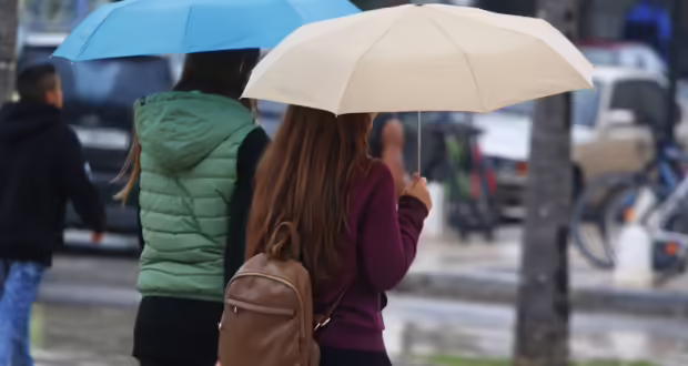Αίθριος ο καιρός σήμερα σχεδόν σε όλη τη χώρα: Βροχές και καταιγίδες σε Δωδεκάνησα και Κρήτη – Στους 28 βαθμούς η θερμοκρασία