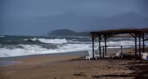 Καιρός: O πολικός αεροχείμμαρος έρχεται, η αφρικανική σκόνη φεύγει – «Βουτιά» της θερμοκρασίας έως 10 βαθμούς