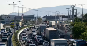 Κυκλοφοριακό χάος στον Κηφισό μετά από τροχαίο ατύχημα στο ύψος της Μεταμόρφωσης