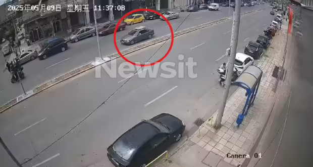Θεσσαλονίκη: Η στιγμή που το αυτοκίνητο πέφτει πάνω στην κολώνα – Μεθυσμένοι και οι 5 επιβαίνοντες, οι 2 σε σοβαρή κατάσταση στο νοσοκομείο