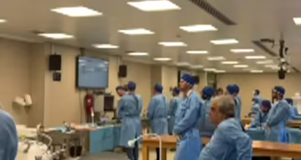 Λάρισα: Ορθοπαιδικοί από όλο τον κόσμο εκπαιδεύονται στο Πανεπιστήμιο Θεσσαλίας