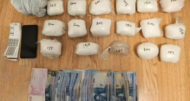 Συνελήφθη 55χρονος για διακίνηση ναρκωτικών στο «Ελ. Βενιζέλος» – Έκρυψε 2,8 κιλά κοκαΐνης σε σακούλες με αποξηραμένες γαρίδες