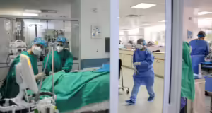 Παγκόσμια ημέρα νοσηλευτών: Οι αφανείς ήρωες που παλεύουν και με τις πληγές του συστήματος – «Χωρίς εμάς δεν υπάρχει ΕΣΥ»