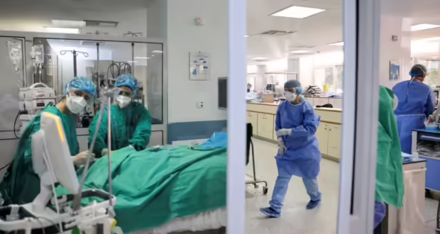 Παγκόσμια ημέρα νοσηλευτών: Οι αφανείς ήρωες που παλεύουν και με τις πληγές του συστήματος – «Χωρίς εμάς δεν υπάρχει ΕΣΥ»