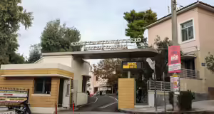 Διαρρήκτες βανδάλισαν και έκλεψαν την εκκλησία που βρίσκεται στο νοσοκομείο Αγία Όλγα