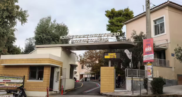 Διαρρήκτες βανδάλισαν και έκλεψαν την εκκλησία που βρίσκεται στο νοσοκομείο Αγία Όλγα