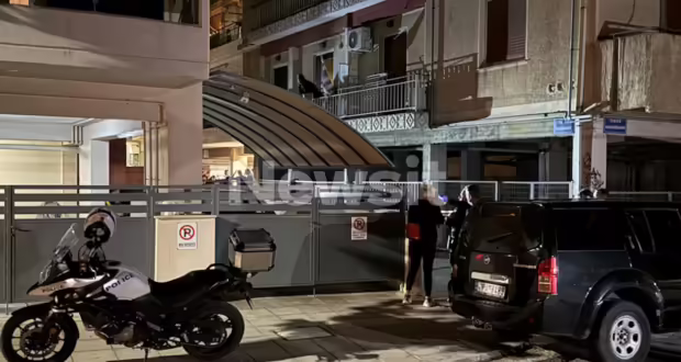 Λάρισα: Ο 21χρονος κατακρεούργησε τη μητέρα του – Έχει πολλές μαχαιριές στο σώμα της