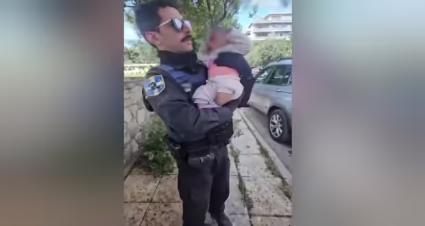 Άλιμος: «Κέντρο, από τα ρούχα φαίνεται κοριτσάκι» – Η ανάρτηση της ΕΛ.ΑΣ. για το βρέφος που βρέθηκε ανάμεσα σε κάδους σκουπιδιών