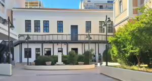 Νομική Αθηνών: Παρελθόν μετά από 30 χρόνια οι καταλήψεις στη σχολή – «Τα ανοιχτά ζητήματα είναι ακόμα πολλά»