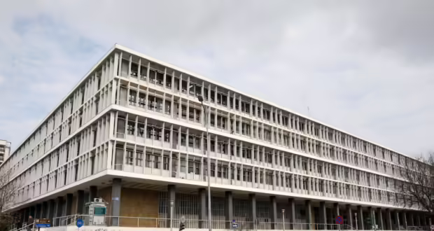 Θεσσαλονίκη: Ελεύθερη αφέθηκε η ιδιοκτήτρια της φάρμας όπου άλογο επιτέθηκε σε 9χρονο- Προκαταρκτική εξέταση διέταξε η εισαγγελέας