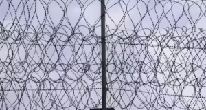 Θεσσαλονίκη: Ελεύθερος με περιοριστικούς όρους ο 61χρονος που κατηγορείται για τη φωτιά στα κρατητήρια – Υποστήριξε ότι προκλήθηκε από τσιγάρο