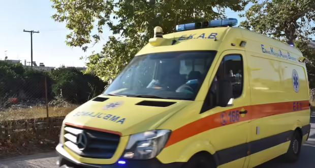 Θανατηφόρο τροχαίο στη Λεωφόρο Αθηνών – Νεκρή γυναίκα που παρασύρθηκε από μηχανή