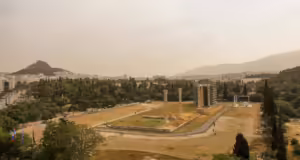 Καιρός: Αφρικανική σκόνη και υψηλές θερμοκρασίες μέχρι την Κυριακή – Η πρόγνωση των επόμενων ημερών