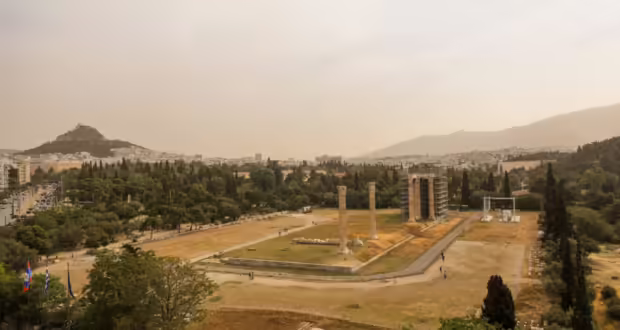 Καιρός: Αφρικανική σκόνη και υψηλές θερμοκρασίες μέχρι την Κυριακή – Η πρόγνωση των επόμενων ημερών