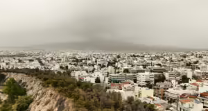 Καιρός αύριο: «Εισβολή» αφρικανικής σκόνης και καύσωνα – Τοπικές βροχές σε Μακεδονία και Ήπειρο
