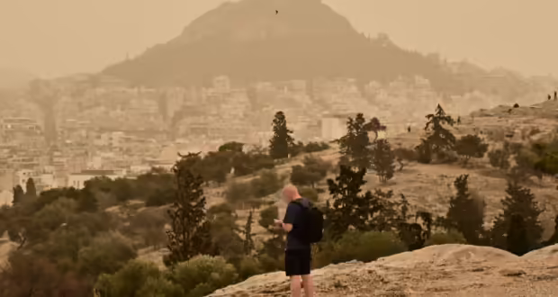 Καιρός σήμερα: «Έρχονται» αφρικανική σκόνη και θερμοκρασίες έως 35 βαθμούς – Βροχές σε Ιόνιο και Θράκη