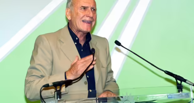 Πέθανε ο πρώην υπουργός και βουλευτής του ΠΑΣΟΚ Χρήστος Ροκόφυλλος