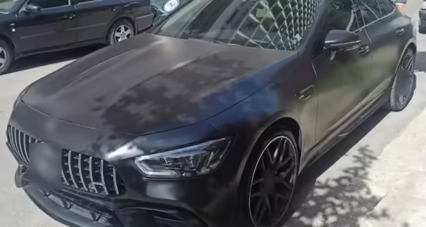 Ποινική δίωξη για 11 αδικήματα στον τράπερ και στους 3 συνεργούς του για την απαγωγή γιου χρυσοχόου