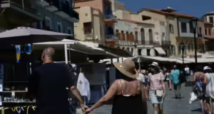 Καιρός: Μίνι καύσωνας στην Κρήτη με τη θερμοκρασία να φτάνει έως τους 39,6 βαθμούς – Βροχές και καταιγίδες την Κυριακή