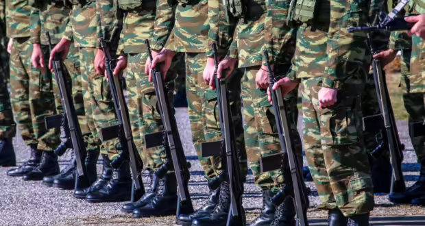 Υψηλόβαθμος αξιωματικός έκανε stalking σε δυο γυναίκες: Με εντολή Δένδια τέθηκε σε διαθεσιμότητα