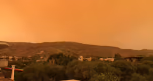 Καιρός: «Πνιγμένα» στην αφρικανική σκόνη τα Χανιά – «Κοκκίνησε» ο ουρανός, απόκοσμες εικόνες