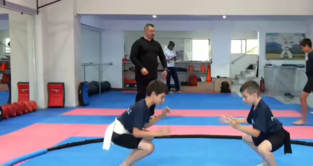 Η παραδοσιακή ιαπωνική πάλη σούμο κερδίζει όλο και περισσότερους- Τριάντα σωματεία στη χώρα μας