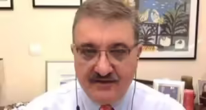 Αθανάσιος Εξαδάκτυλος: Με χιουμοριστικό βίντεο απαντά στις κατηγορίες για μετατροπή των γραφείων του συλλόγου σε ιδιωτικό ιατρείο