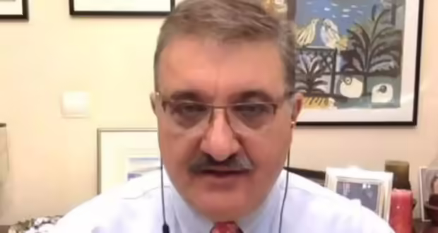 Αθανάσιος Εξαδάκτυλος: Με χιουμοριστικό βίντεο απαντά στις κατηγορίες για μετατροπή των γραφείων του συλλόγου σε ιδιωτικό ιατρείο