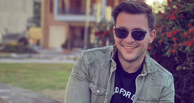 Λευκάδα: Μοιραίο το bachelor του 30χρονου που πνίγηκε στο Κάθισμα – «Τον πίεζαν να μην μπει στη θάλασσα»