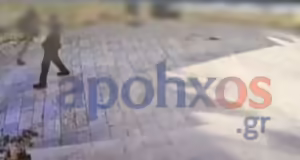 Καλάβρυτα: Πώς «χτύπησαν» οι ληστές τα ΕΛΤΑ – Όρμησαν στο ανοιχτό χρηματοκιβώτιο και δεν είδαν την τσάντα με τα 40.000 ευρώ