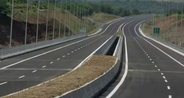 Θεσσαλονίκη: Την ενοχή επτά κατηγορουμένων για υπερτιμολογήσεις σε δημόσια έργα ζήτησε η εισαγγελέας