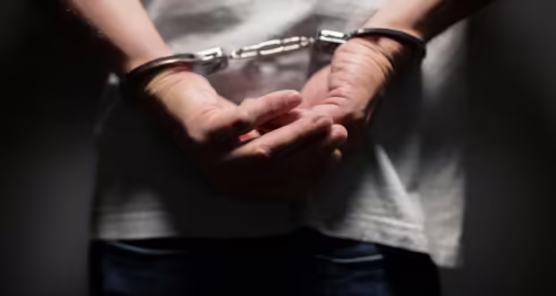 Θεσσαλονίκη: Για ληστεία κατά συρροή από κοινού και κατά μόνας κατηγορείται ο 16χρονος που συνελήφθη χθες