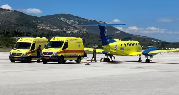 Μυτιλήνη: Αντίστροφη αεροδιακομιδή – Γιατρός από την Αθήνα πέταξε στο νησί για να σώσει 41χρονο με έμφραγμα