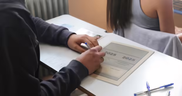 Πανελλήνιες 2025: Τα θέματα Πανελληνίων σε Αρχαία Ελληνικά, Μαθηματικά και Βιολογία