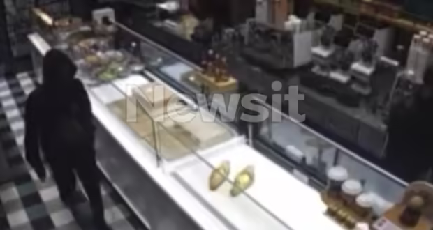 Βίντεο ντοκουμέντο από τη δράση του 16χρονου ληστή στη Θεσσαλονίκη – Μέσα σε 25 δευτερόλεπτα έφευγε με τις εισπράξεις