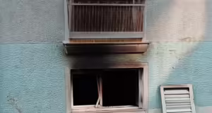 Φωτιά σε υπόγειο διαμέρισμα στον Κολωνό – Καταστράφηκε ολοσχερώς