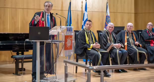 Για τις επιπτώσεις της πολιτικής Τραμπ στο χρηματοοικονομικό σύστημα μίλησε ο Γκ. Χαρδούβελης στην τελετή αναγόρευσής του ως επ. διδάκτορα του ΠΑΜΑΚ