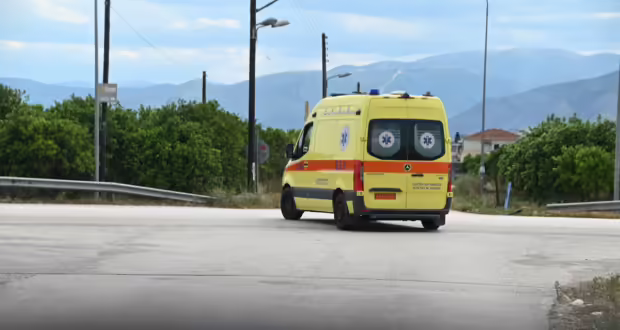 Θανατηφόρο τροχαίο στην Κέρκυρα: Μηχανή συγκρούστηκε με αυτοκίνητο, νεκρός ο 50χρονος αναβάτης