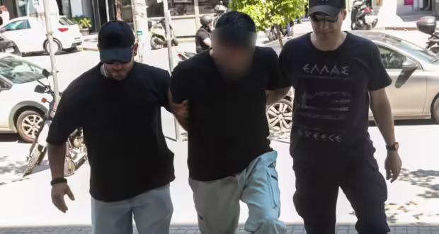 Θεσσαλονίκη: Στην ανακρίτρια ο 49χρονος Τούρκος για τους πυροβολισμούς εναντίον των πρακτόρων της ΕΥΠ – «Πίστευα ότι απειλούμαι από το καθεστώς της Τουρκίας»