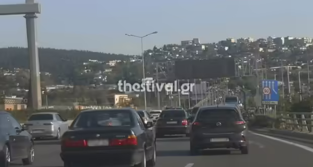 Θεσσαλονίκη: Καραμπόλα επτά οχημάτων στον Περιφερειακό – Κυκλοφοριακό κομφούζιο στο σημείο