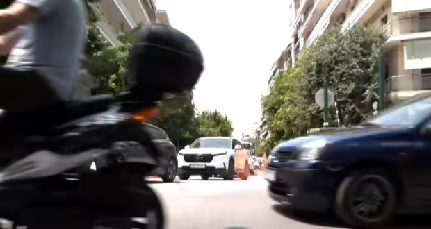 Λάρισα: Τεράστιος όγκος αυτοκινήτων και μεγάλα κυκλοφοριακά προβλήματα
