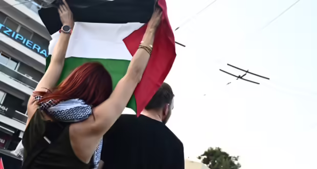 Θεσσαλονίκη: Διαδήλωση για την επιχείρηση στο Madleen- Μικροένταση στο κέντρο