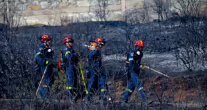 Θεσσαλονίκη: Σε ύφεση η φωτιά στην Ευκαρπία (βίντεο)