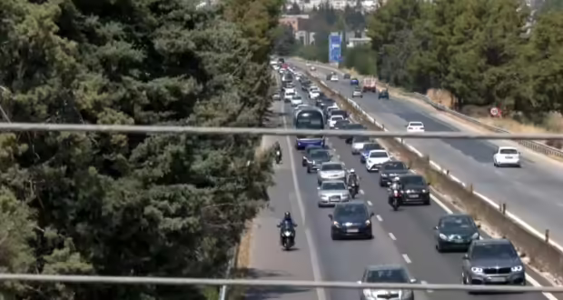 Μαζική έξοδος από Θεσσαλονίκη- Σοβαρές καθυστερήσεις προς Χαλκιδική